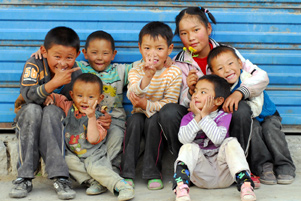 Tibetan children - Photo: Pixabay / hbieser