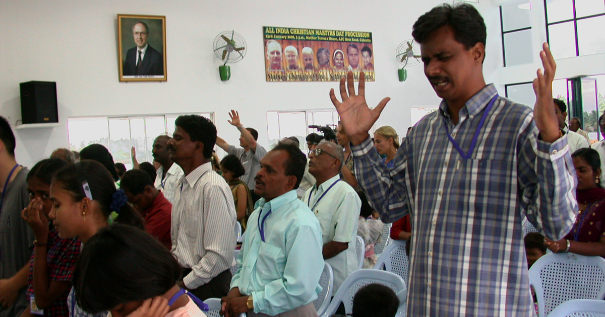 Christians worshipping together in India.
